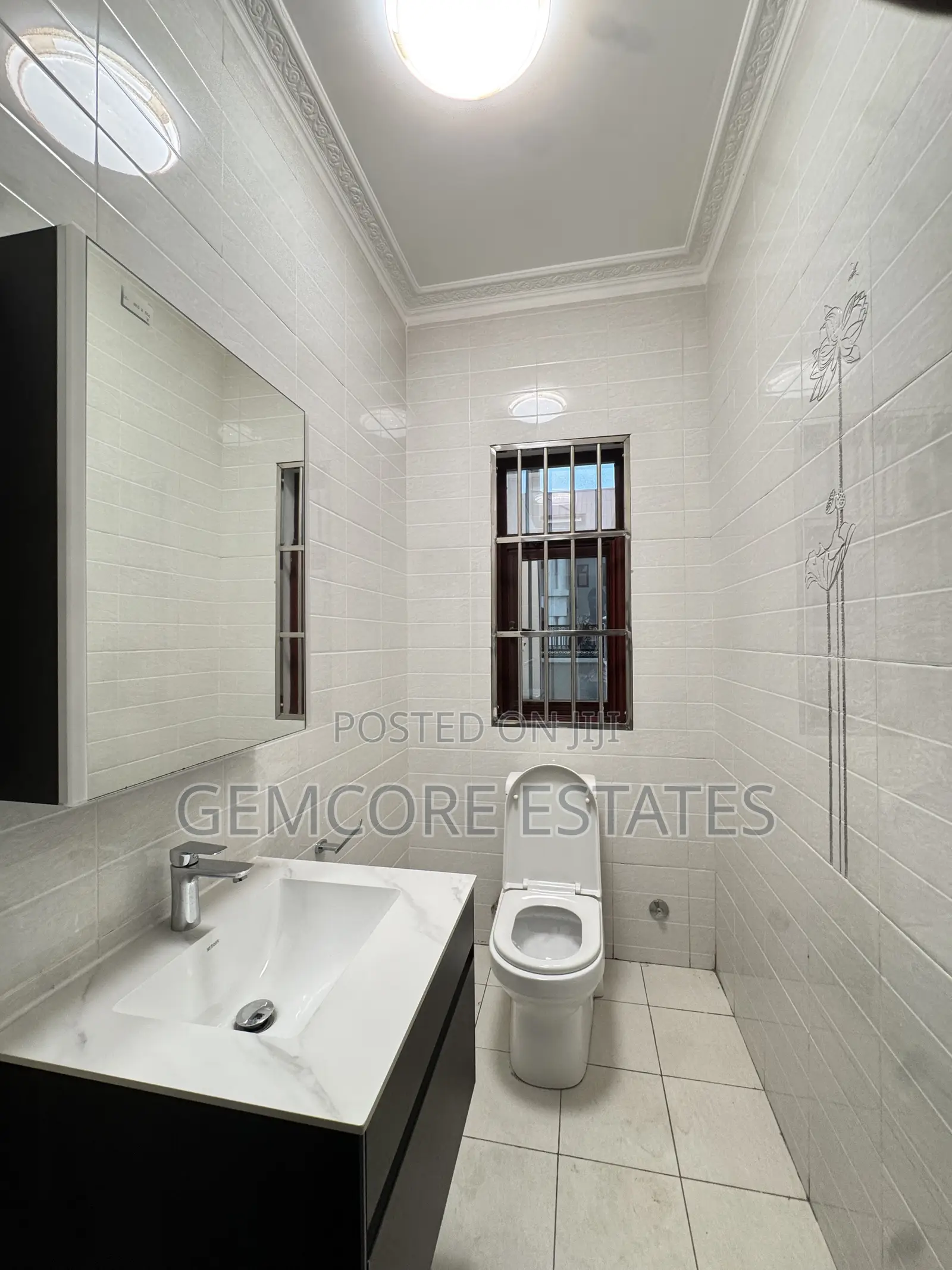 4bdrm Townhouse / Terrace in Coco Vanilla, Adjiriganor for rent