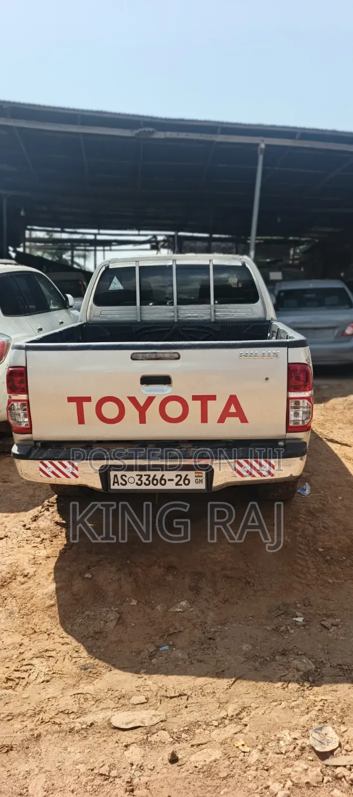 Toyota Hilux SR 4x4 2013 Silver