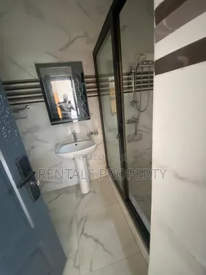 3bdrm Mansion in New Legon for rent