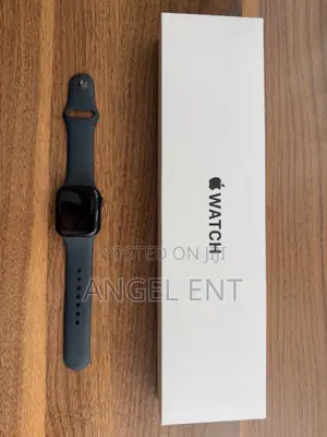 Apple Series 6 Available In Box (Location: Adum Kumasi)
