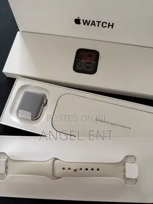 Apple Series 7 Watch in Box Available (Location: Adum Kumasi)