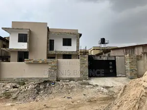 5bdrm Mansion in Winfred Estate, Kumasi Metropolitan for sale