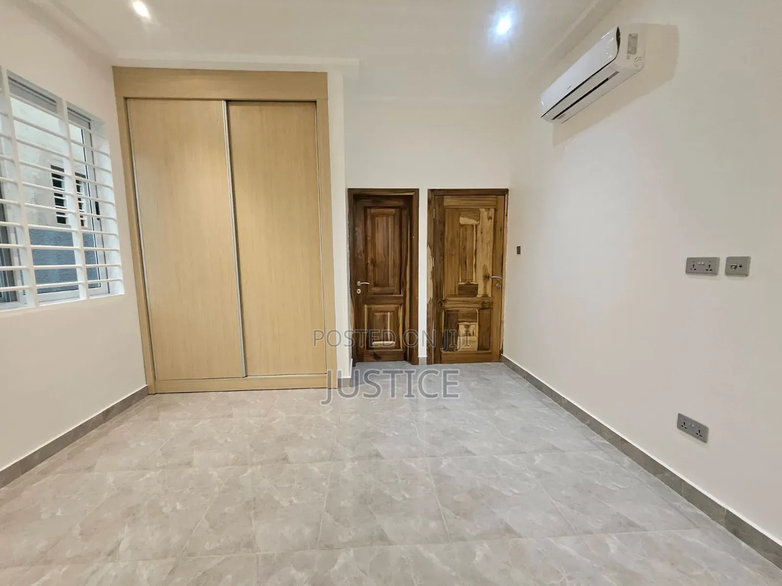 3bdrm House in Adenta Amrahia, Frafraha for sale