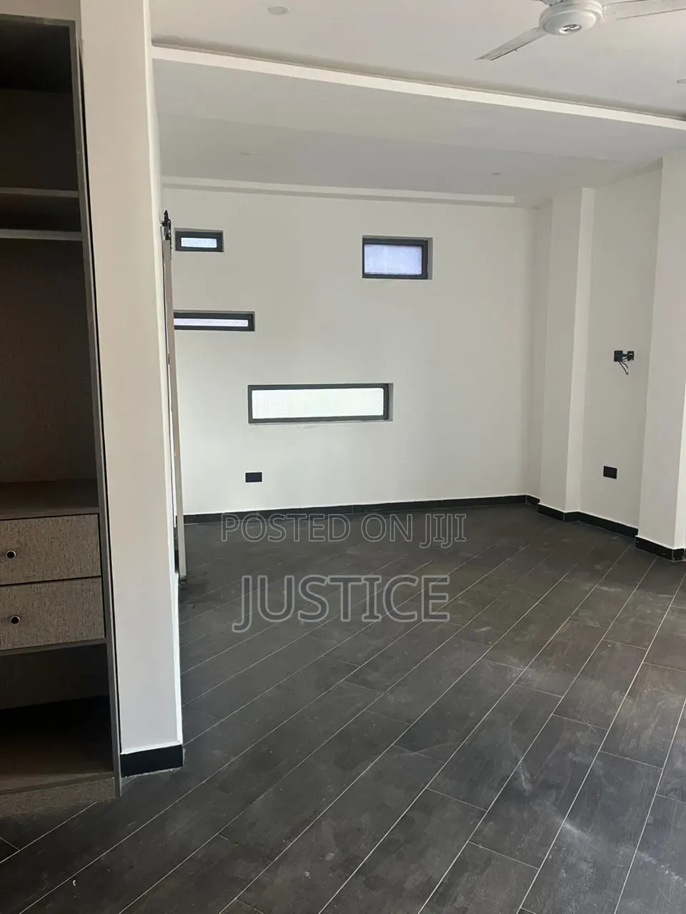 3bdrm House in Adenta Amrahia, Frafraha for sale