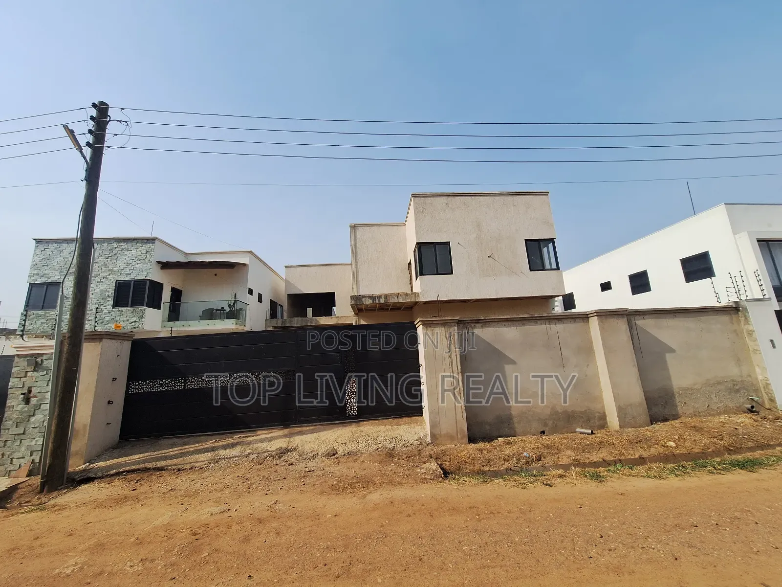 4bdrm Duplex in Legon Hills, Ashaley Botwe for sale
