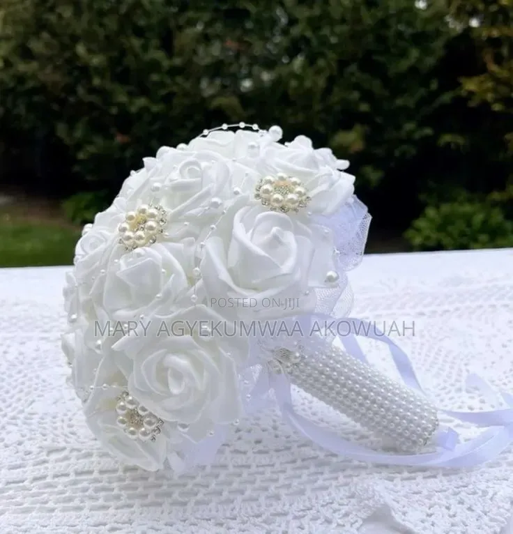 Bridal & Bridesmaids Bouquets & Corsages & Boutonnieres