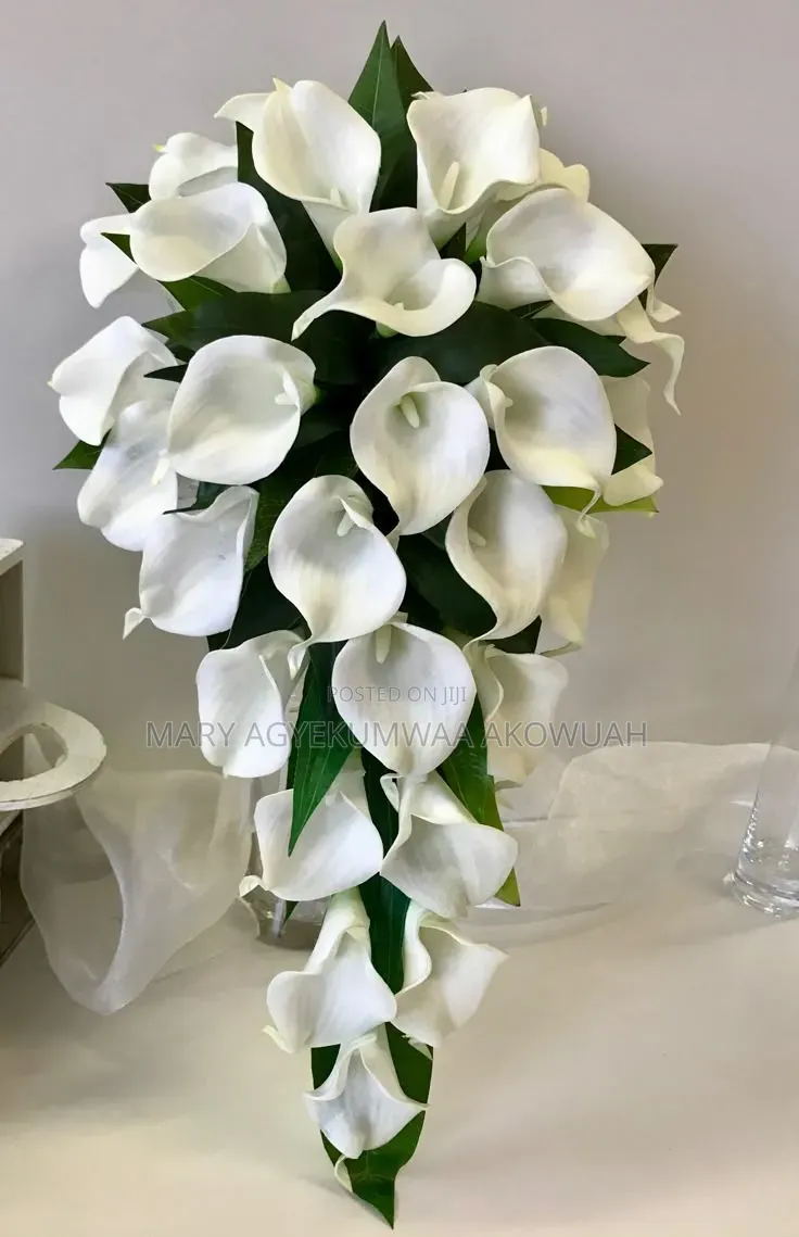 Bridal & Bridesmaids Bouquets & Corsages & Boutonnieres