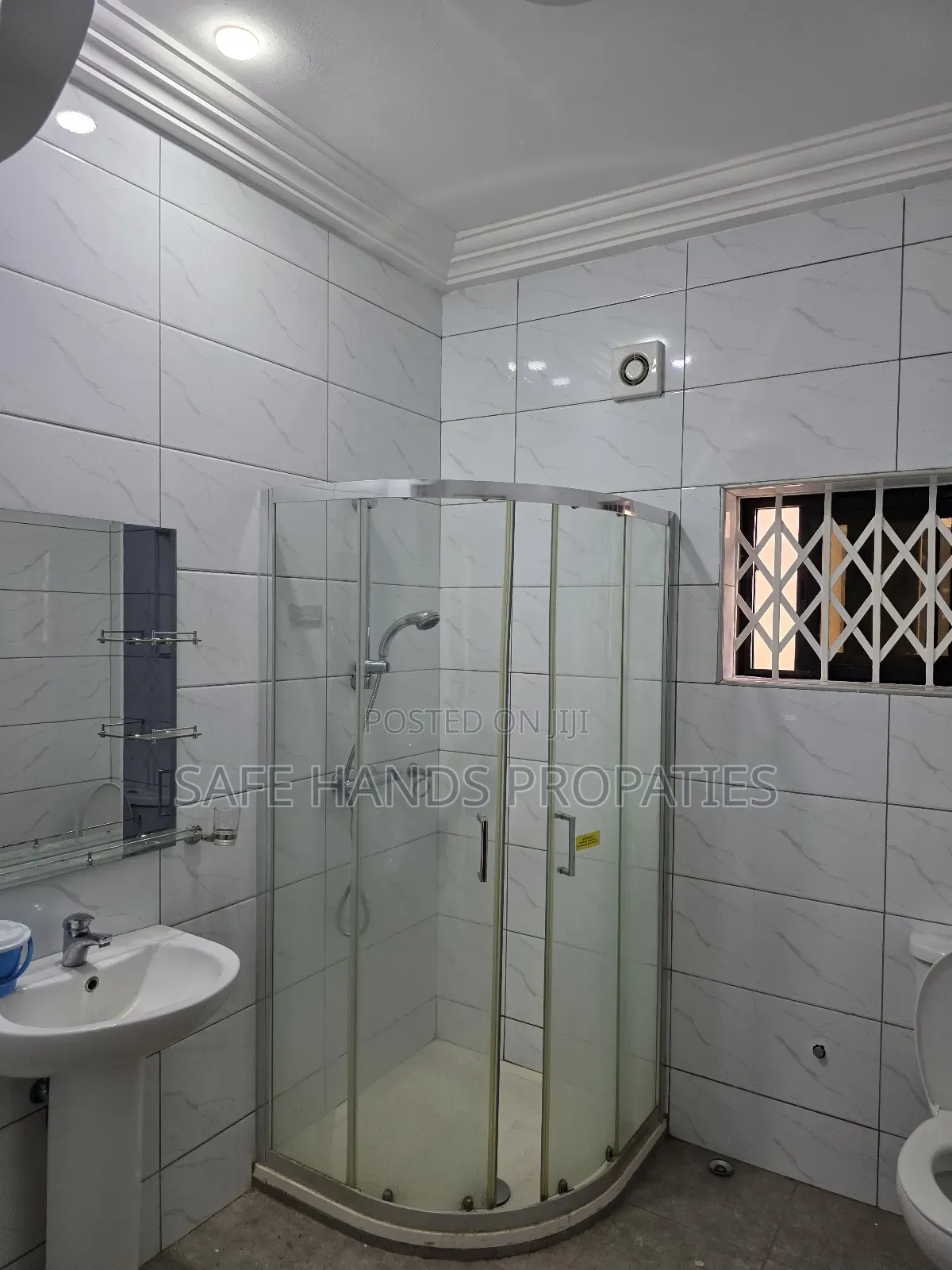 4bdrm House in Accra Metropolitan for rent