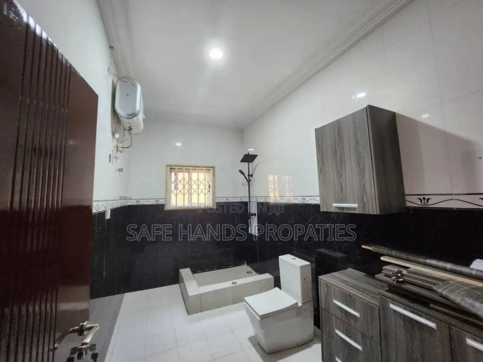 4bdrm House in Accra Metropolitan for rent