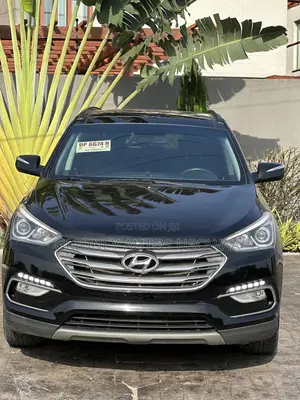 Hyundai Santa Fe Limited FWD 2017 Black