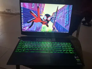 Laptop HP Pavilion 15 8GB AMD Ryzen 7 SSD 512GB