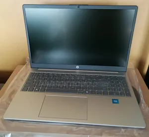 New Laptop HP 8GB HDD 512GB