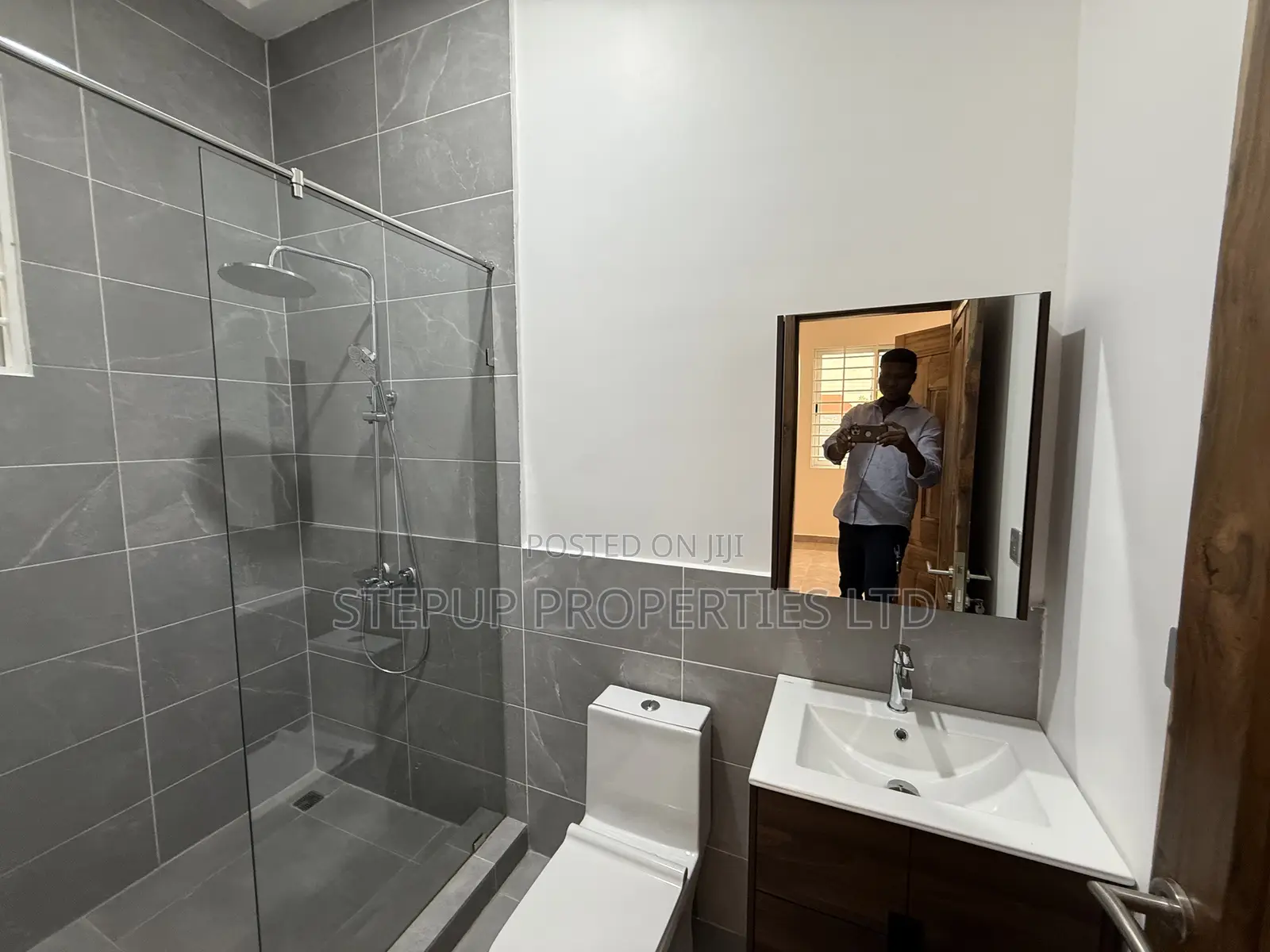 3bdrm House in Adenta Amrahia for sale
