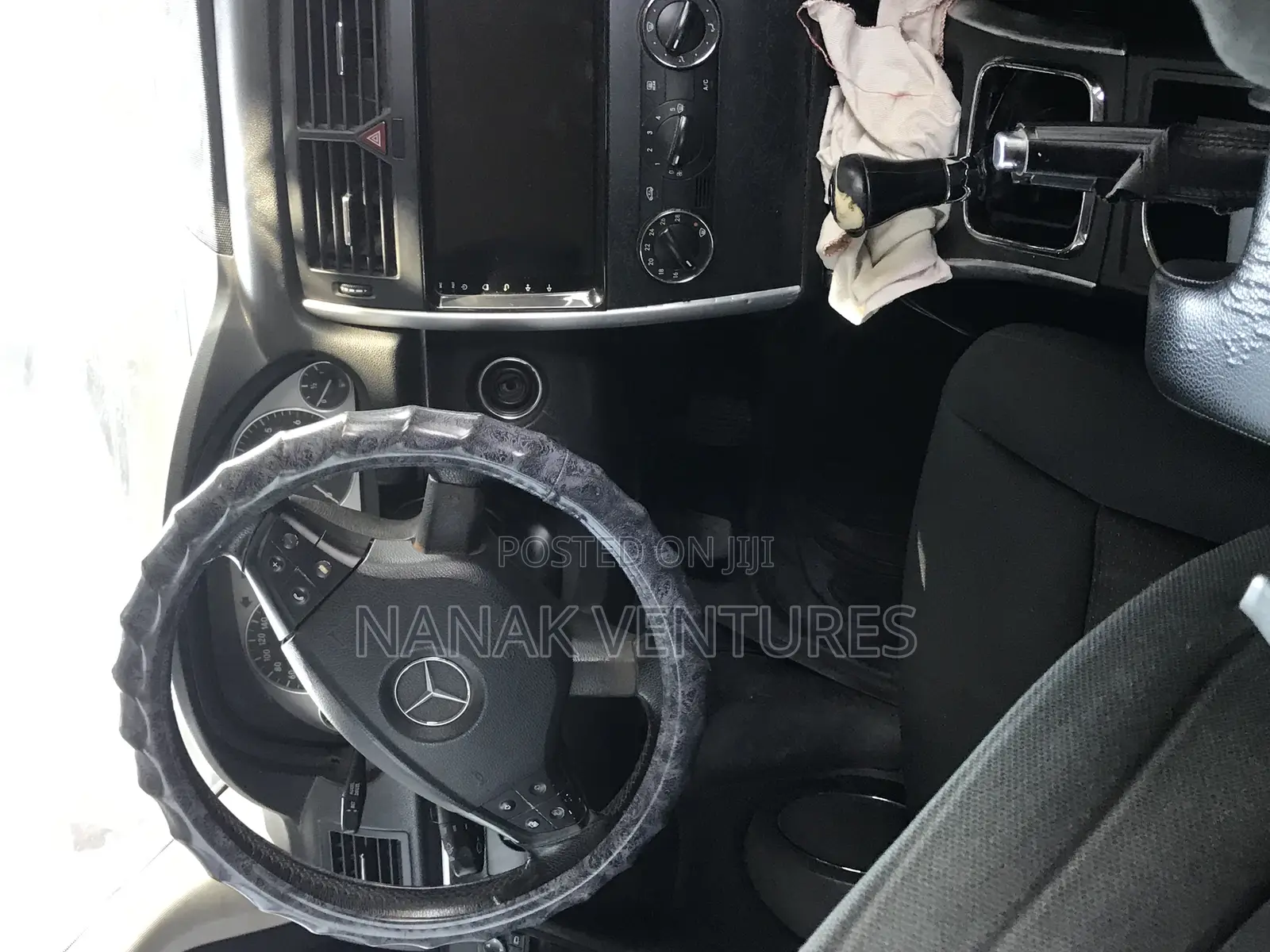 Mercedes-Benz B-Class B200 Petrol 2010 Red