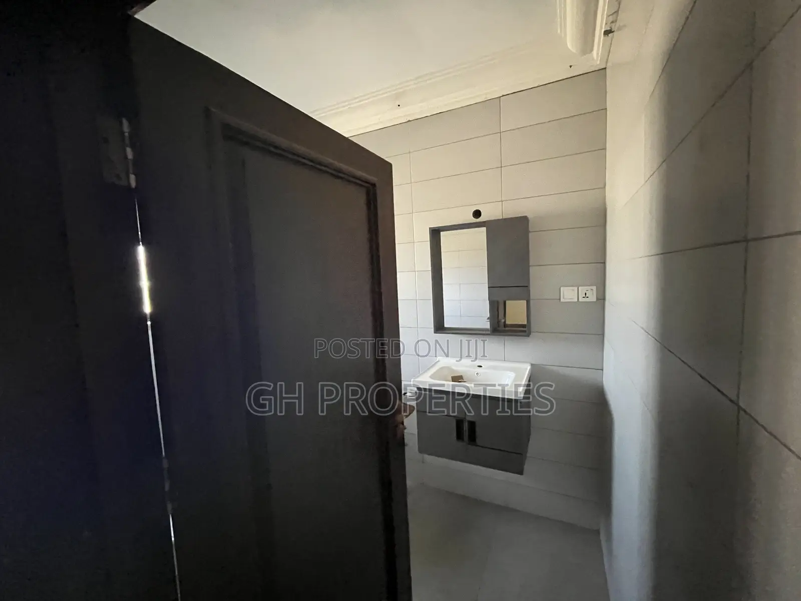 3bdrm Apartment in Oti, Kumasi Metropolitan for rent
