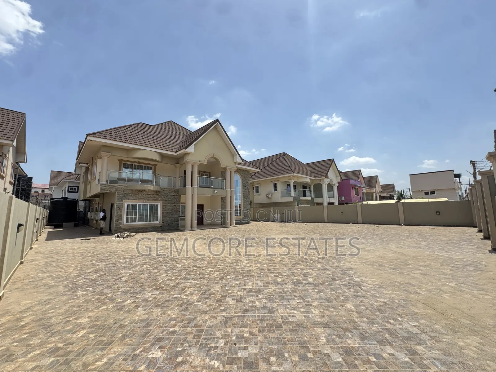 6bdrm House in East Legon Hills, Ashaley Botwe for rent