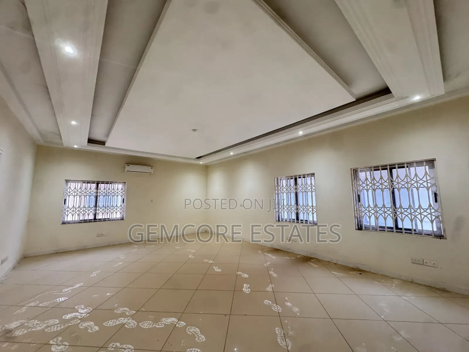 6bdrm House in East Legon Hills, Ashaley Botwe for rent