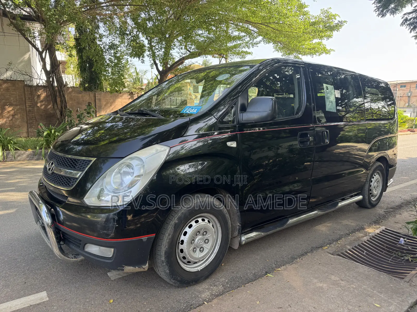 Hyundai H1 2.4 GLS 2011 Black