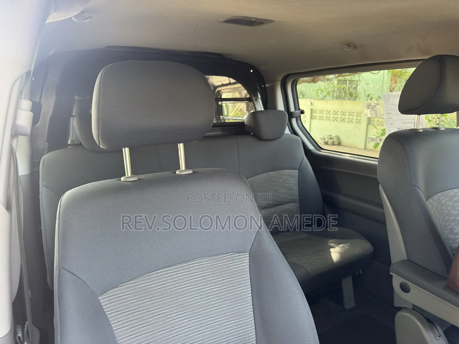 Hyundai H1 2.4 GLS 2011 Black