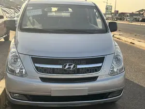 Hyundai Starex 2010 Grey