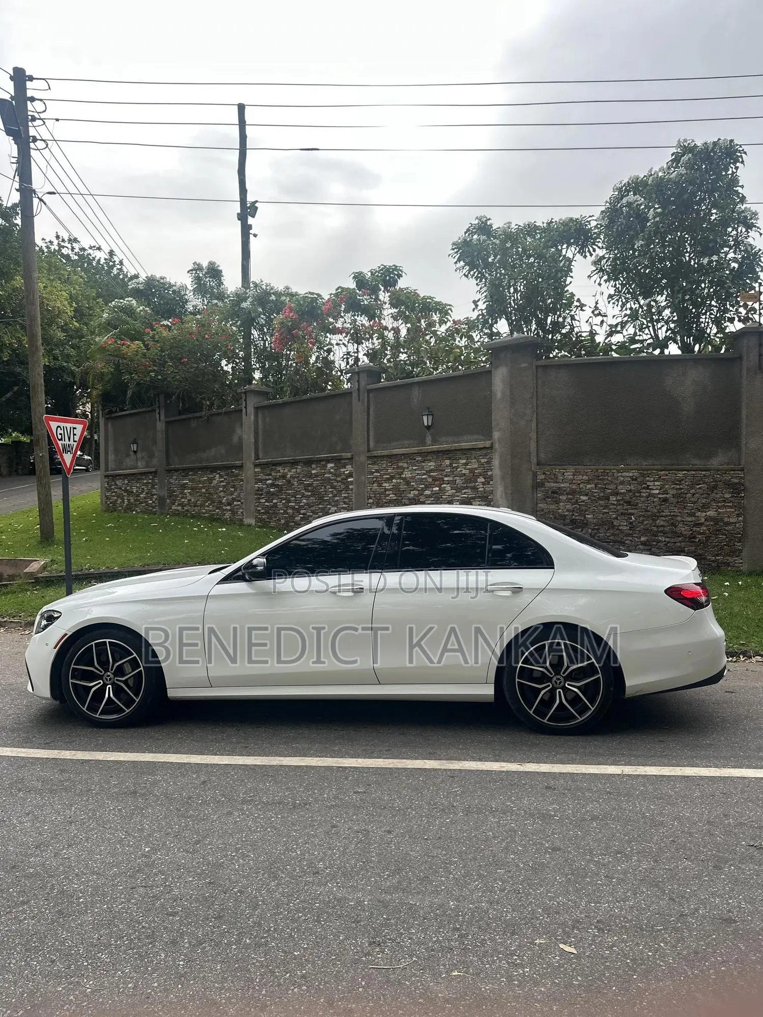 Mercedes-Benz E350 2021 White