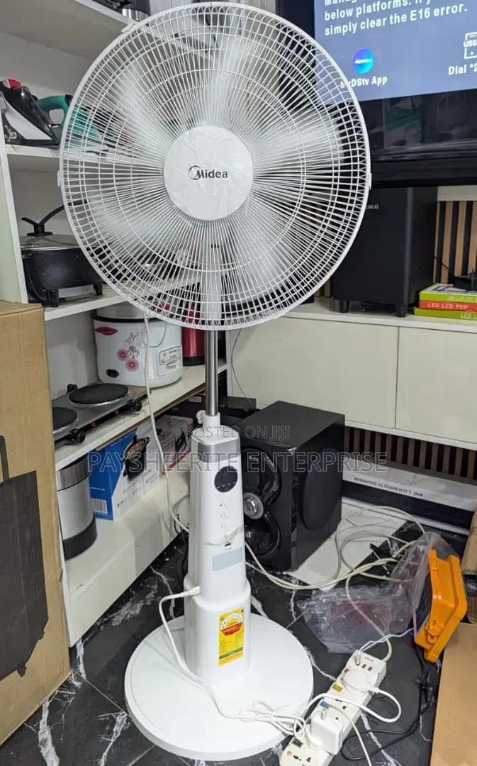 Midea Rechargeable Fan 18inch Ghc1100
