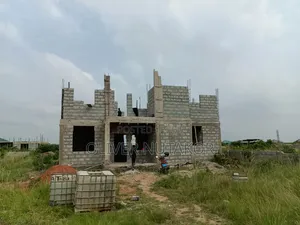 6bdrm Apartment in Prampram for sale