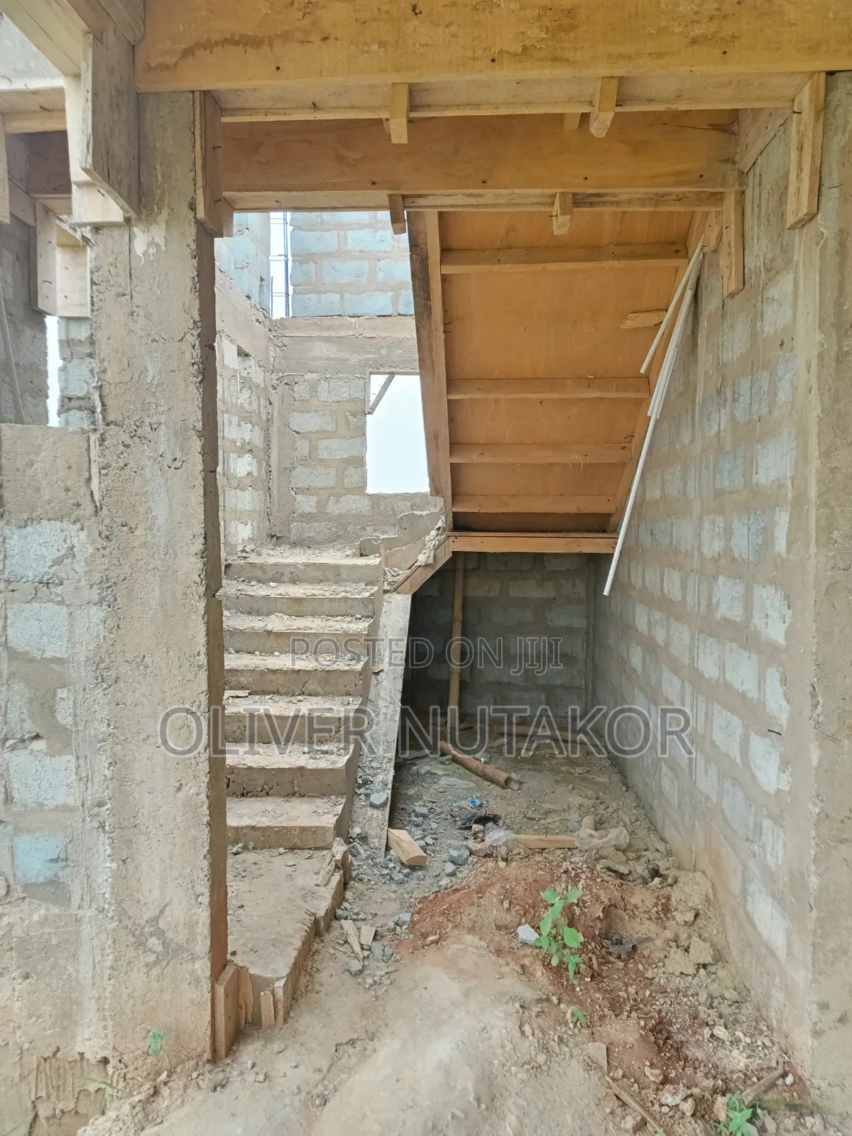 6bdrm Apartment in Prampram for sale