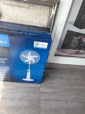 Midea Rechargeable Fan ,Built for Convenience and Durability