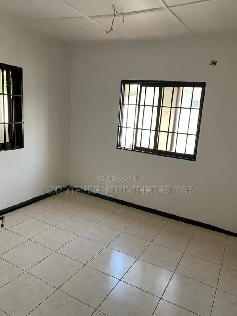 3bdrm House in Ofankor for rent