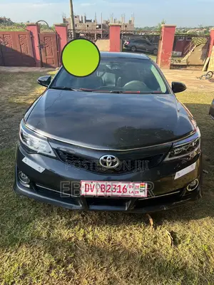 Toyota Camry SE 4dr Sedan (2.5L 4cyl 6A) 2014 Gray