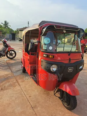 Bajaj RE 2024 Red