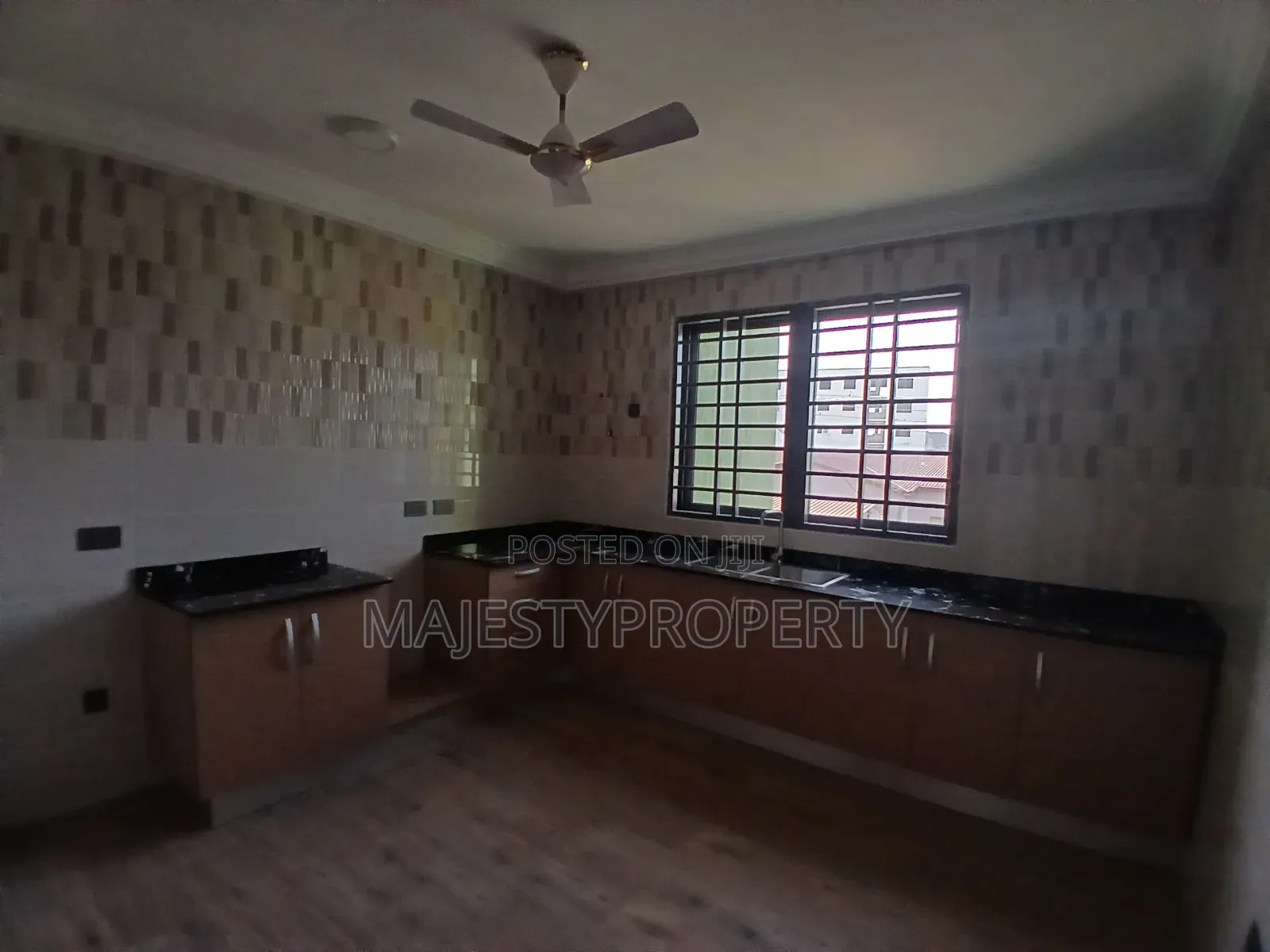 2bdrm Apartment in Costa, Baatsona Total for rent