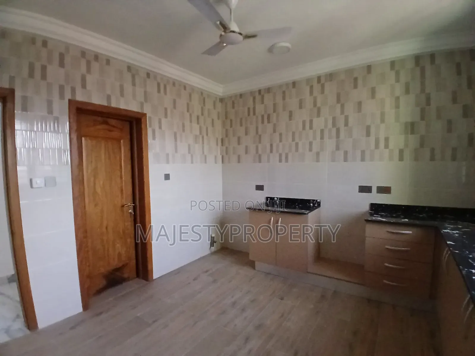 2bdrm Apartment in Costa, Baatsona Total for rent