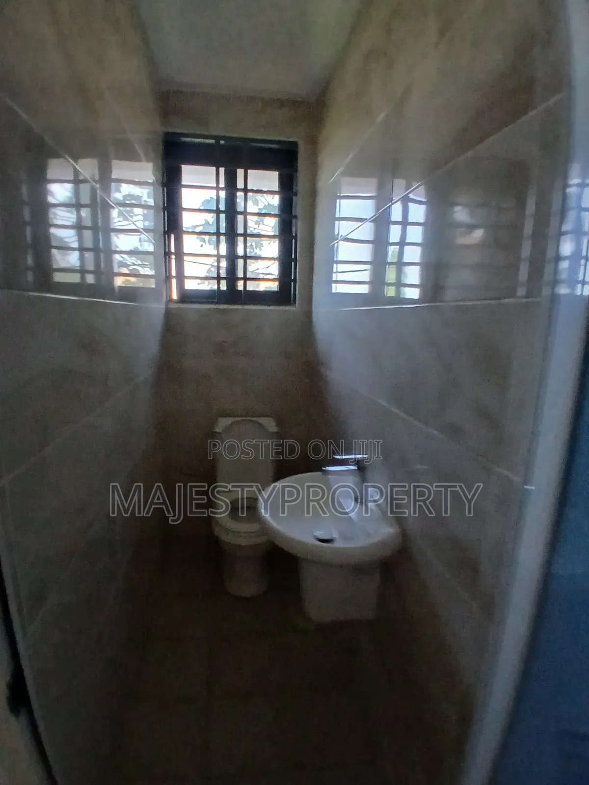 2bdrm Apartment in Costa, Baatsona Total for rent