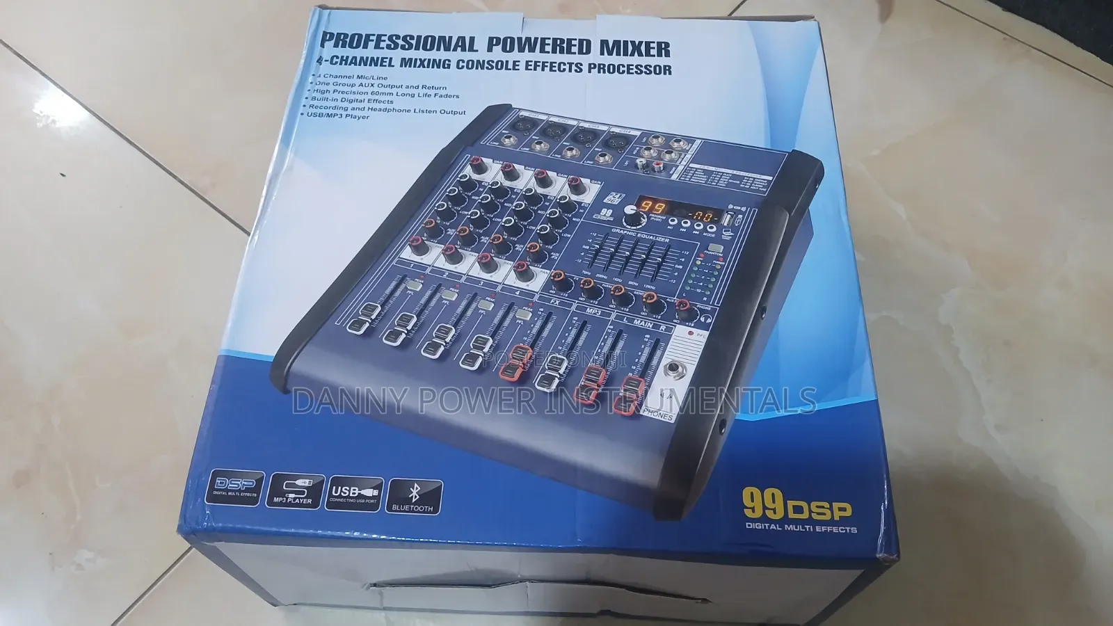 Yamaha 4chanels Powered Mixer