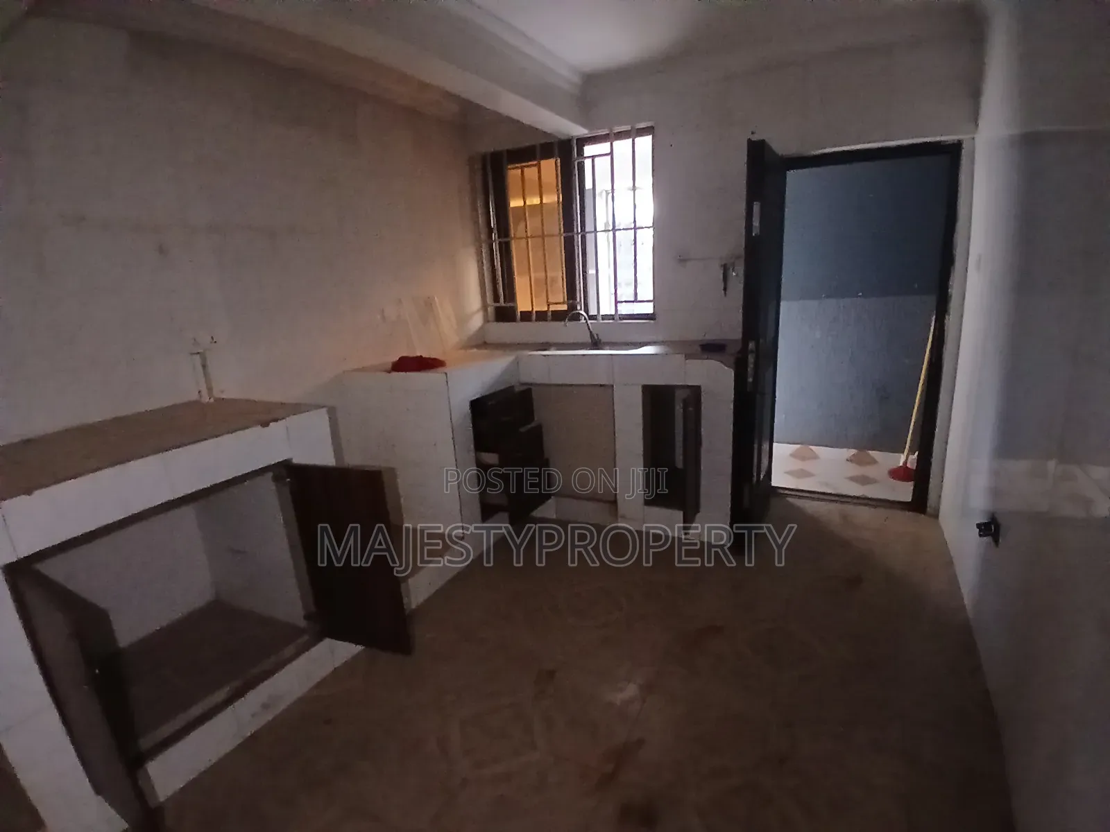 3bdrm House in Community 18 Lashibi, Baatsona Total for rent