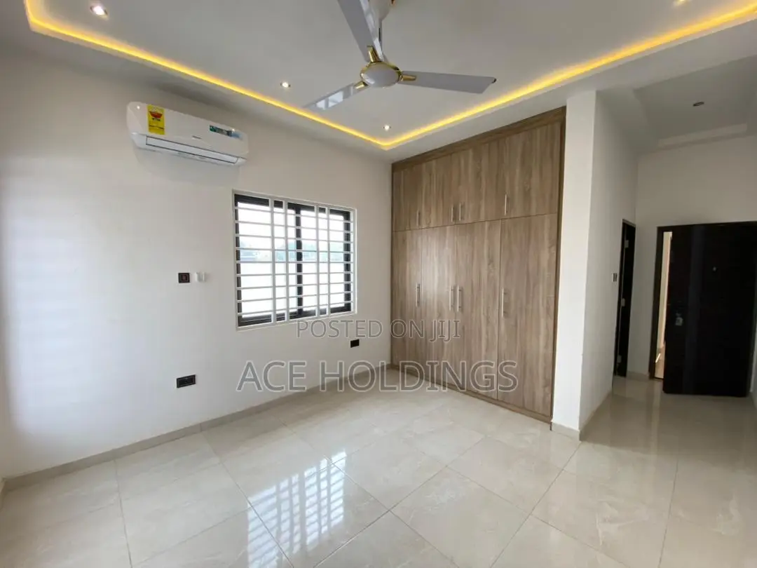 4bdrm House in Ogbojo, East Legon for sale