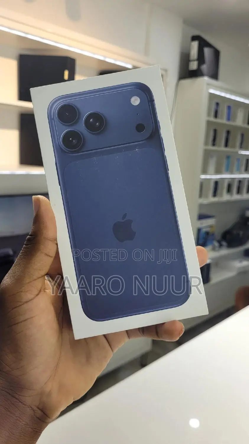 New Apple iPhone 17 Pro Max 256 GB Blue