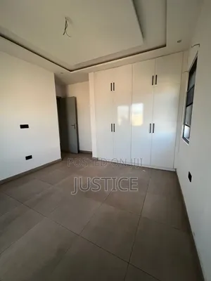 4bdrm House in East Airport, Tseaddo for rent