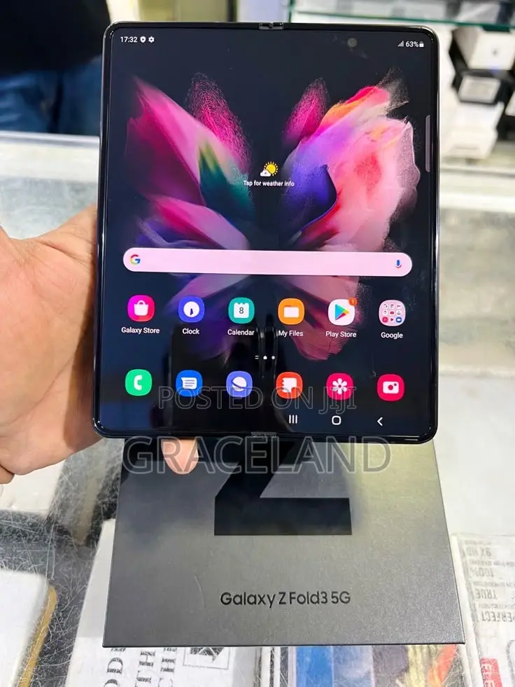 New Samsung Galaxy Z Fold3 5G 256 GB Black