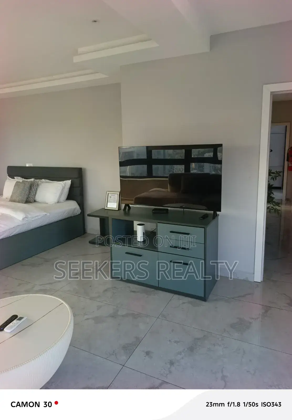 Furnished 2bdrm Apartment in Seekers Realty, Oxford Street for rent