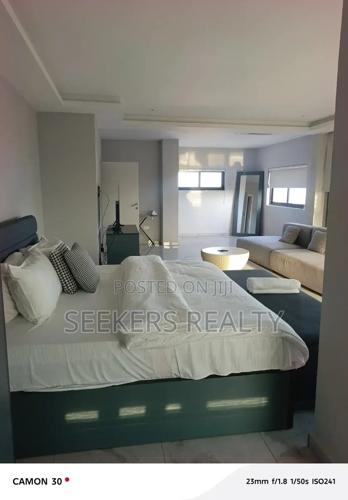 Furnished 2bdrm Apartment in Seekers Realty, Oxford Street for rent