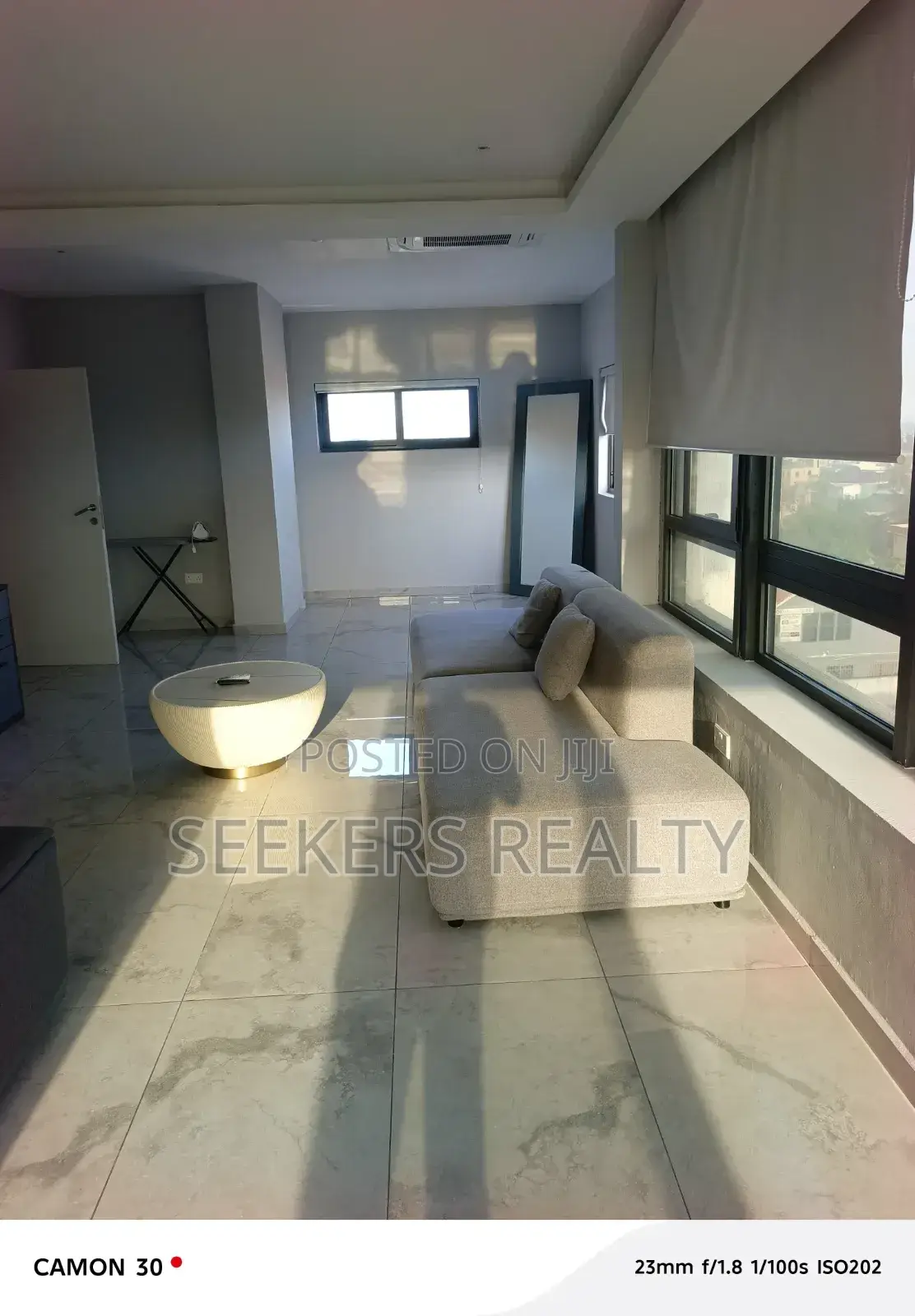 Furnished 2bdrm Apartment in Seekers Realty, Oxford Street for rent