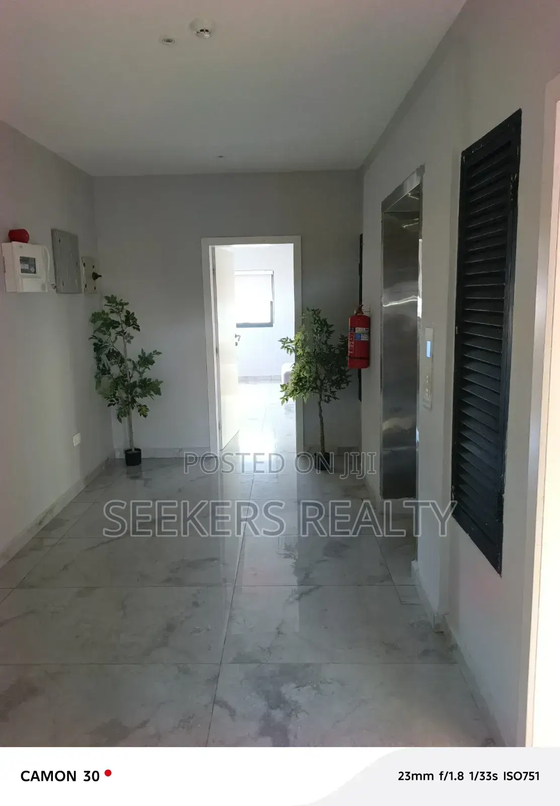 Furnished 2bdrm Apartment in Seekers Realty, Oxford Street for rent