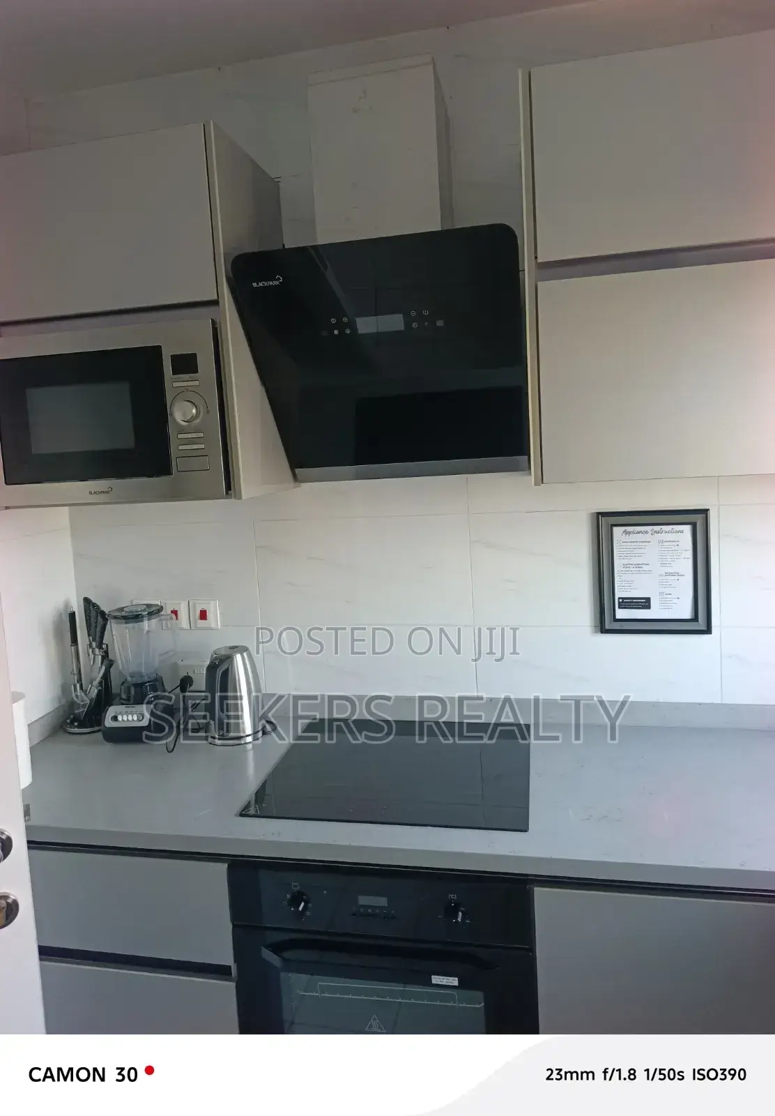 Furnished 2bdrm Apartment in Seekers Realty, Oxford Street for rent