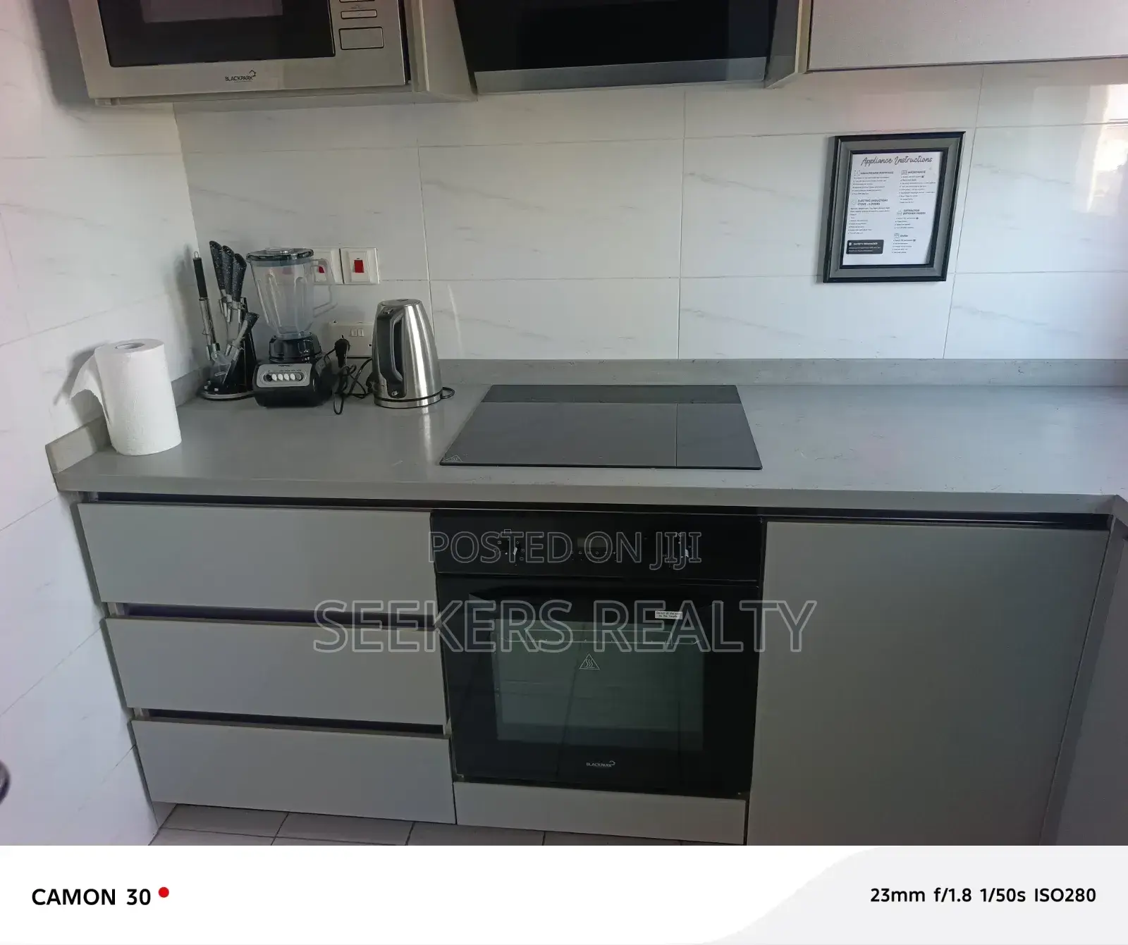Furnished 2bdrm Apartment in Seekers Realty, Oxford Street for rent