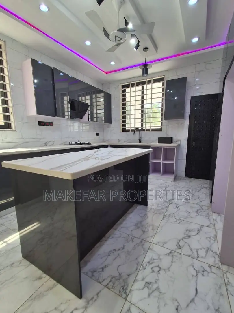 4bdrm House in Agbogba for sale