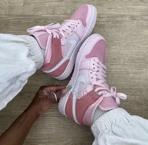 Nike Air Jordan 1 Pink