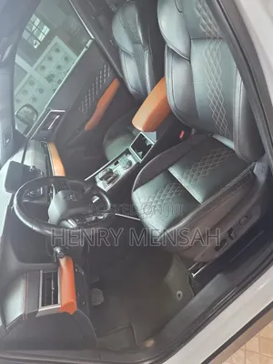 Mitsubishi Outlander SEL Launch Edition 2022 White